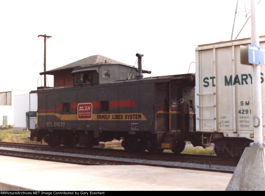 SCL Caboose #01077 - Seaboard Coast Line 